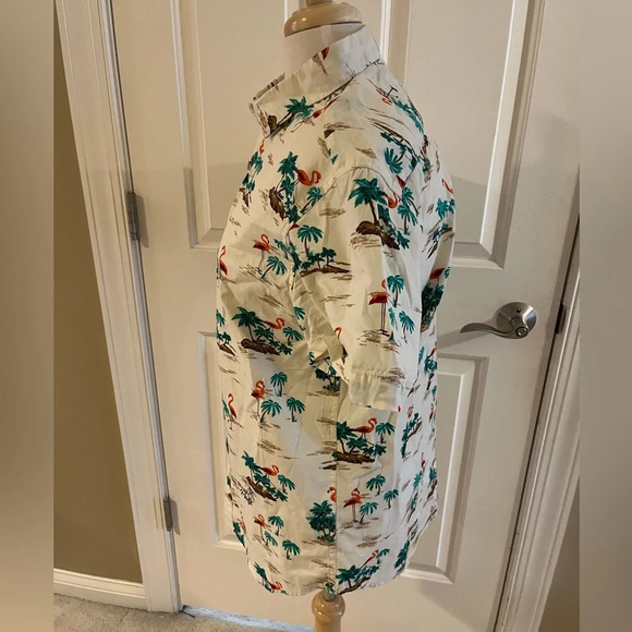 Denim and Flower Flamingo Button down short sleeved shirt-Size M - Picture 2 of 7